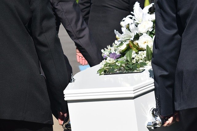 Stranezze funerarie: la nostra selezione