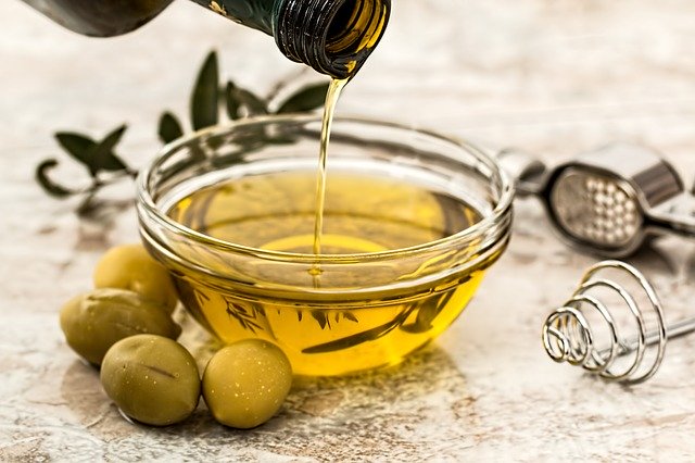 Olio extravergine di oliva: alla scoperta dell’eccellenza DOP del Garda Trentino