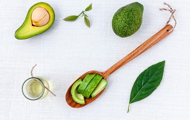 Come si usa l’avocado nei trattamenti di bellezza? A cosa fa bene?