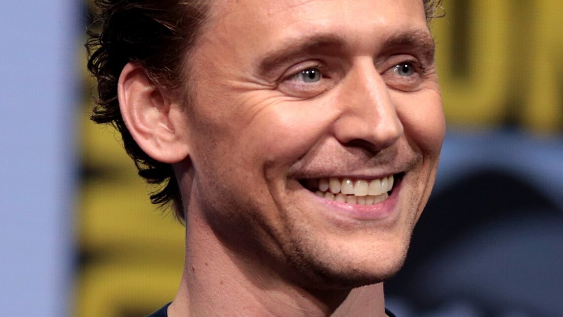 Chi è l’attore che impersona Loki nel film Marvel? In quali altri film è apparso?