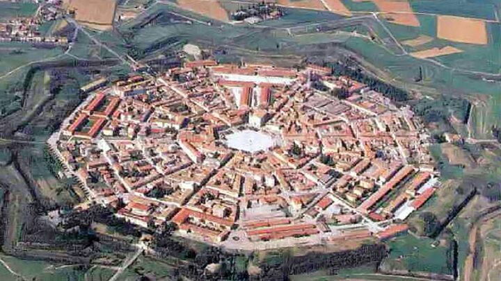 E’ nota come la Città Stellata: cosa si sa di Palmova? Cosa vedere?