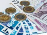 In contanti a Londra: cash, tra banconote, monete e linguaggio finanziario