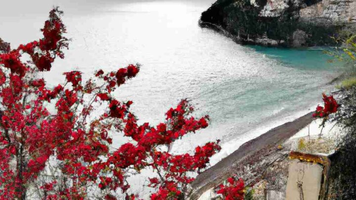 Costiera Amalfitana in primavera: borghi fioriti e strade panoramiche