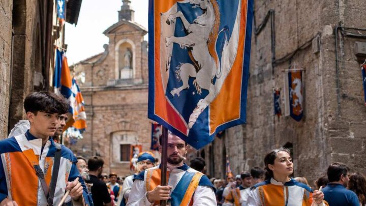 Una contrada di Siena: il Leocorno tra Palio, simboli e secoli di tradizione cittadina